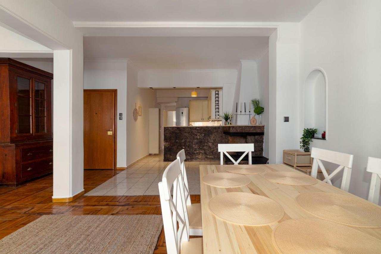 Spacious 2Bd Apartment Next To Athens Archeological Museum Exterior foto