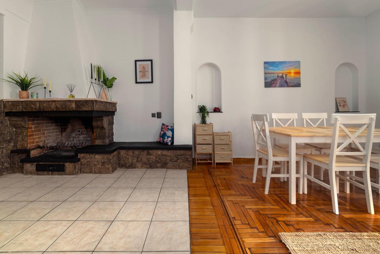 Spacious 2Bd Apartment Next To Athens Archeological Museum Exterior foto